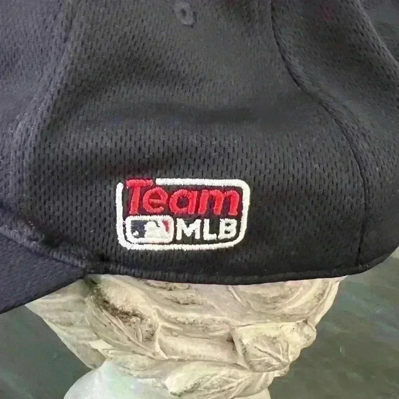NY Yankee’s Blue Hat Official Mdse. Team MLB. OSFM - Picture 2 of 5